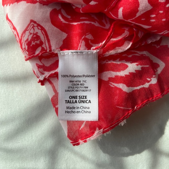 Fun lightweight scarf - Picture 4 of 4